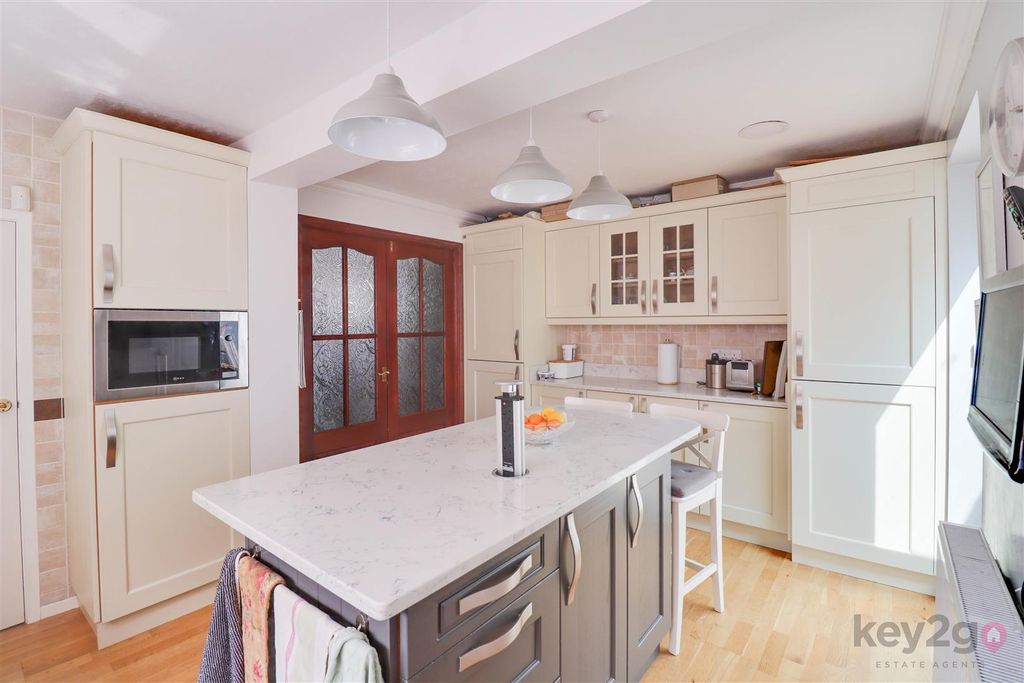 Property photo 2 of 23 Img_5433-Img_5435.Jpg