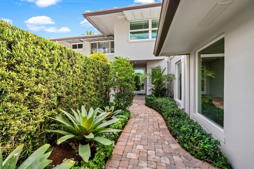 Property photo 3 of 10 <Alttext/>