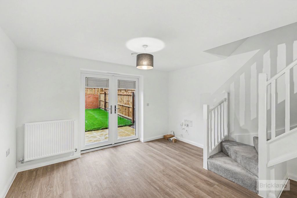 Property photo 3 of 10 Image