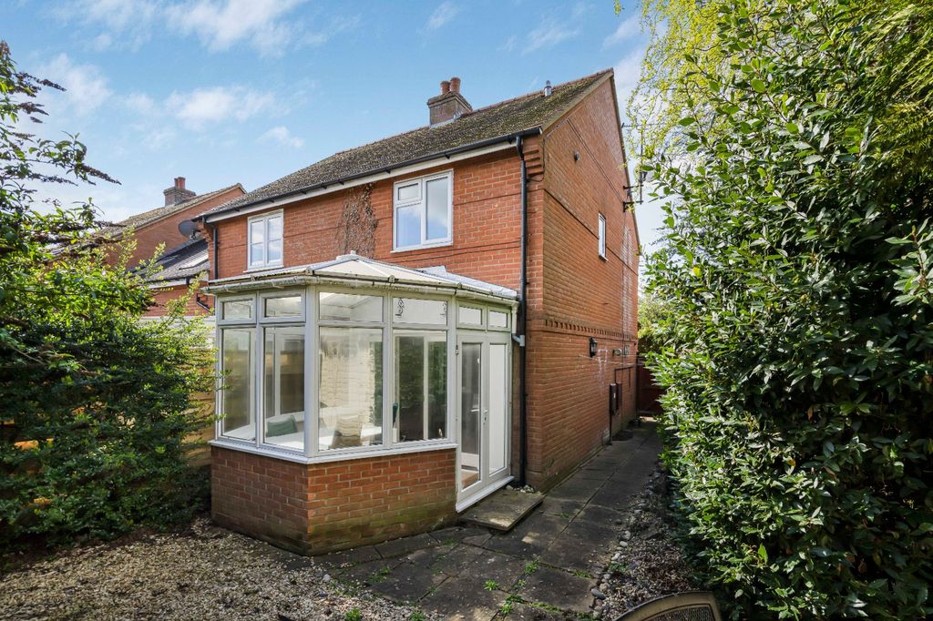 Property photo 2 of 12 Rear