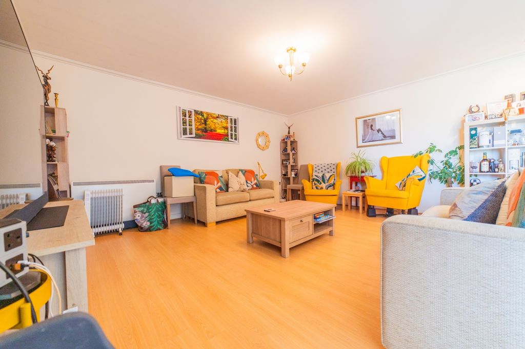 Property photo 3 of 21 Call 02920 454555 To Secure Your Viewing_2