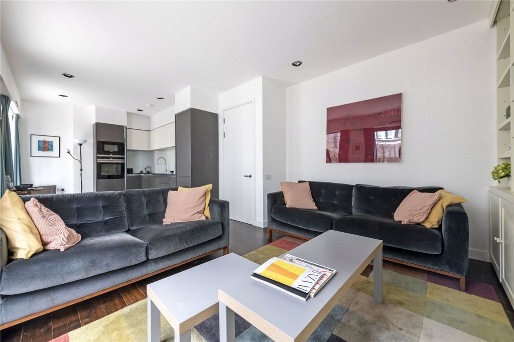 Property photo 1 of 12 Reception-Kitchen