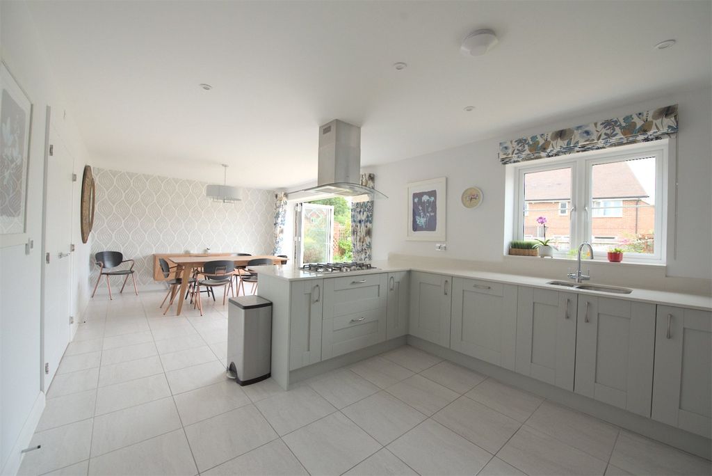 Property photo 2 of 19 Picture No. 06