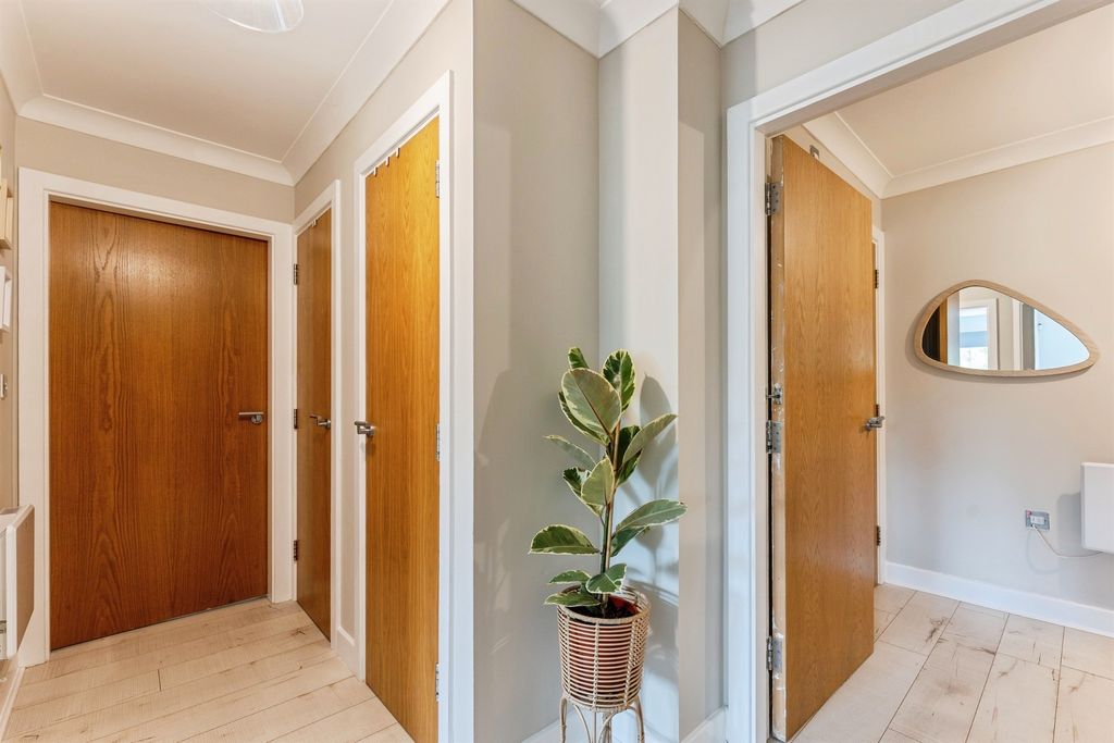 Additional image 7 of 2 bed flat for saleNew Crane Street, Chester CH1