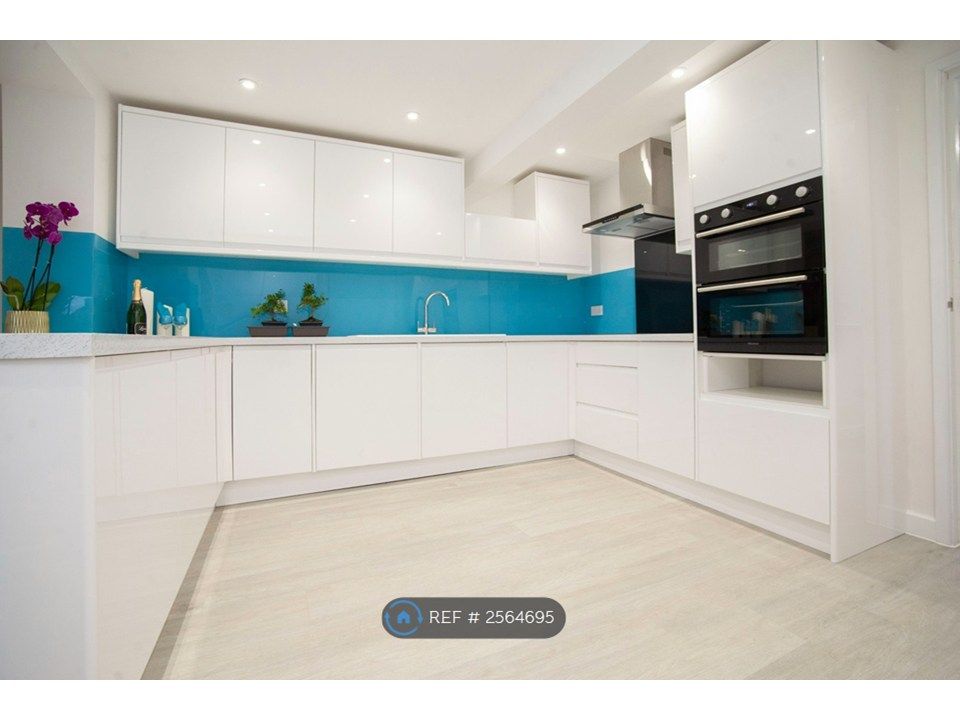 Property photo 1 of 35