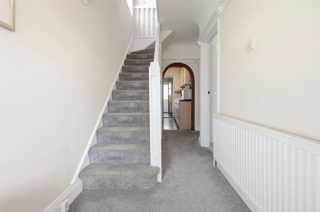 Property photo 3 of 23 Picture No. 13