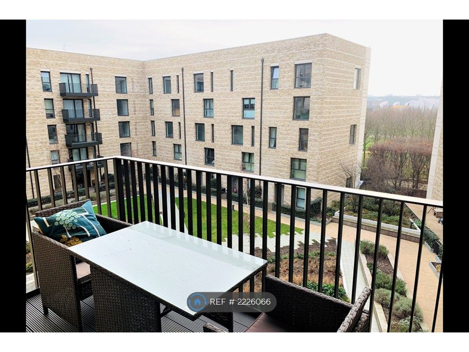 Property photo 1 of 11 Balcony
