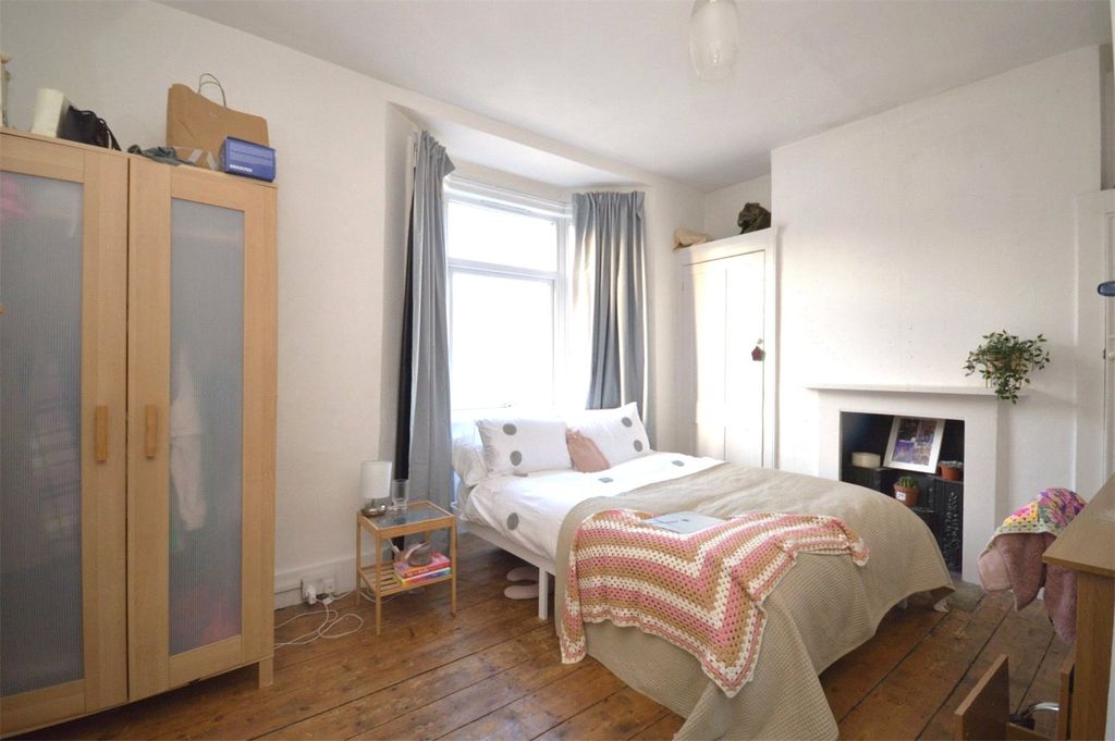 Property photo 2 of 10 Picture No. 20