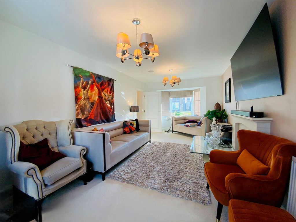 Property photo 2 of 20