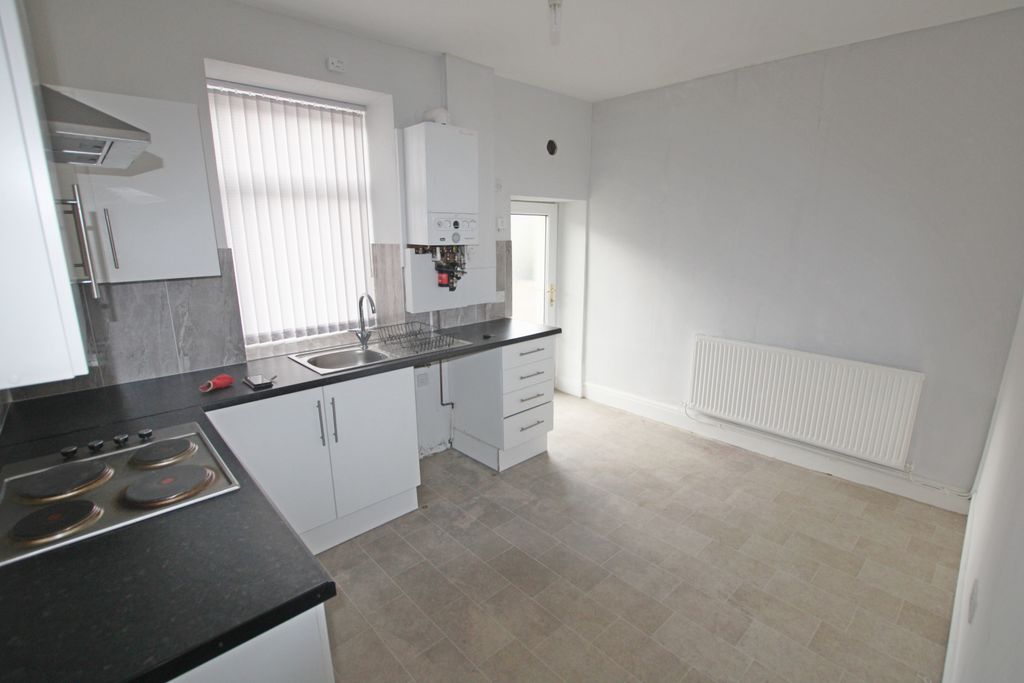 Property photo 3 of 8 2A