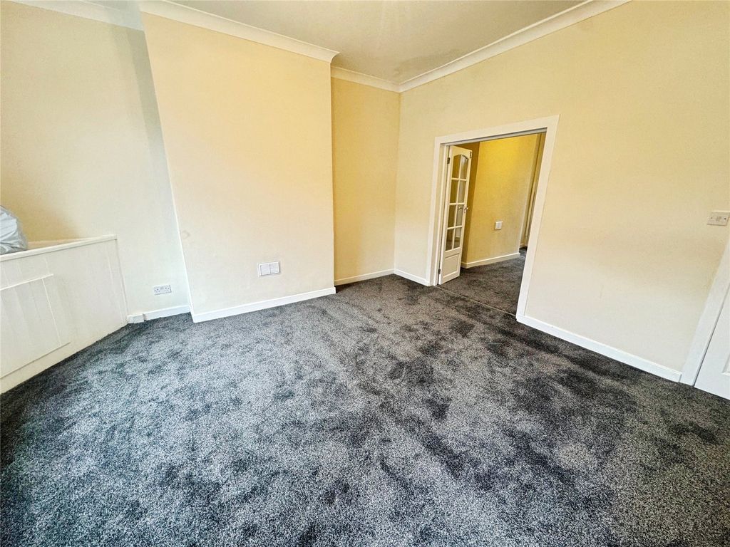 Property photo 2 of 15 Picture No. 10