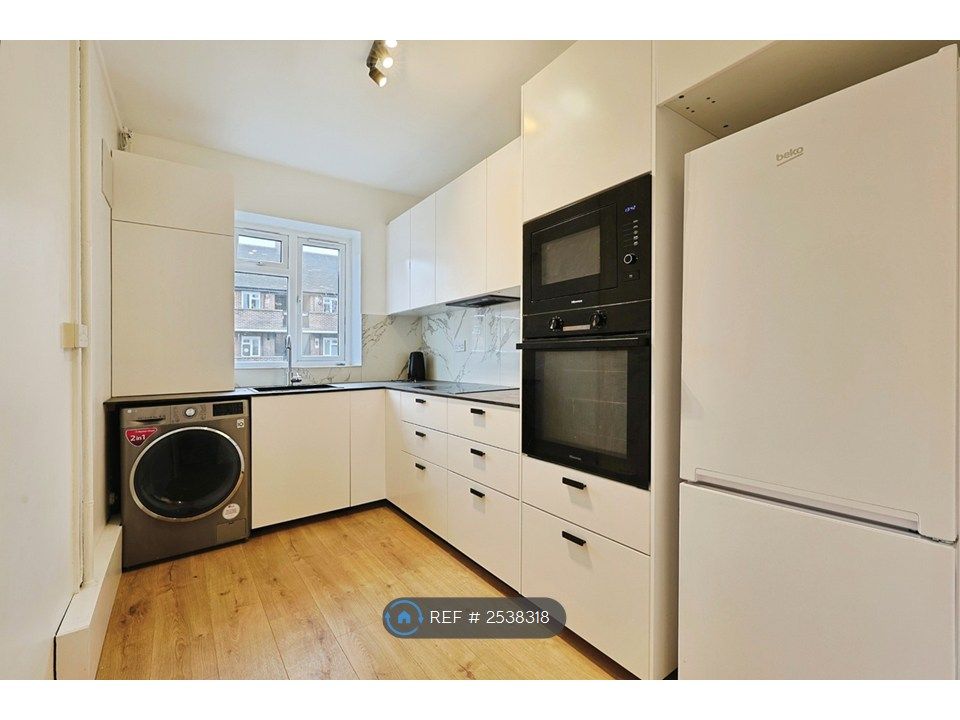 Property photo 2 of 23