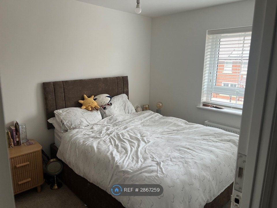 Property photo 2 of 14