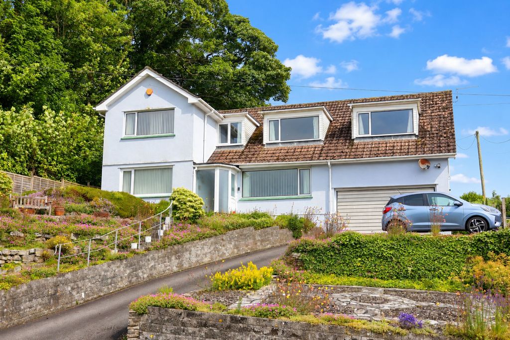Property photo 1 of 32 External