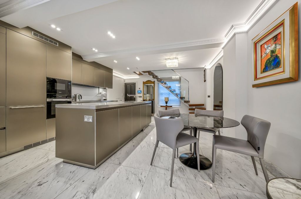 Property photo 1 of 15 Picture No. 18