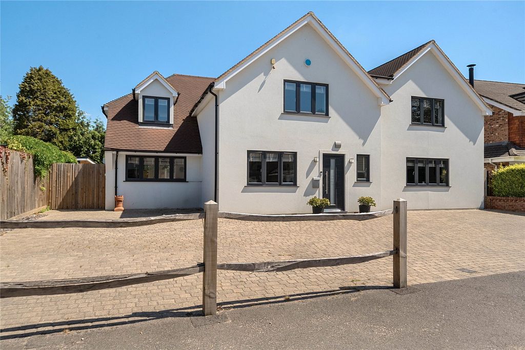 Property photo 1 of 30 Picture No. 01