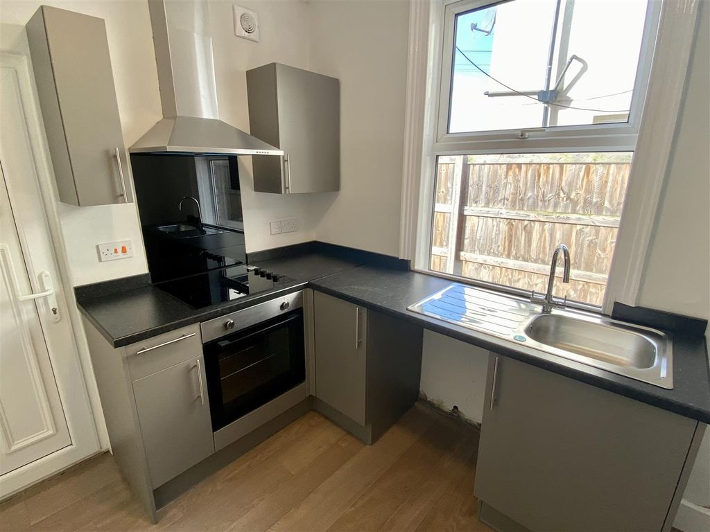 Property photo 2 of 6 Img_2956.Jpg