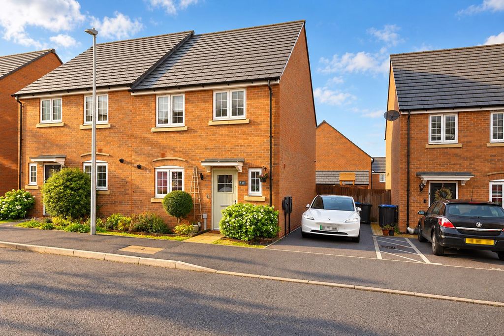 Property photo 1 of 25 65B48CD5-Cb58-4F66-979C-63Ef3871E637.Png