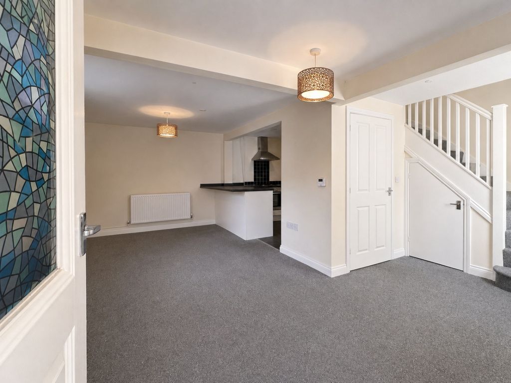 Property photo 3 of 14 5373504