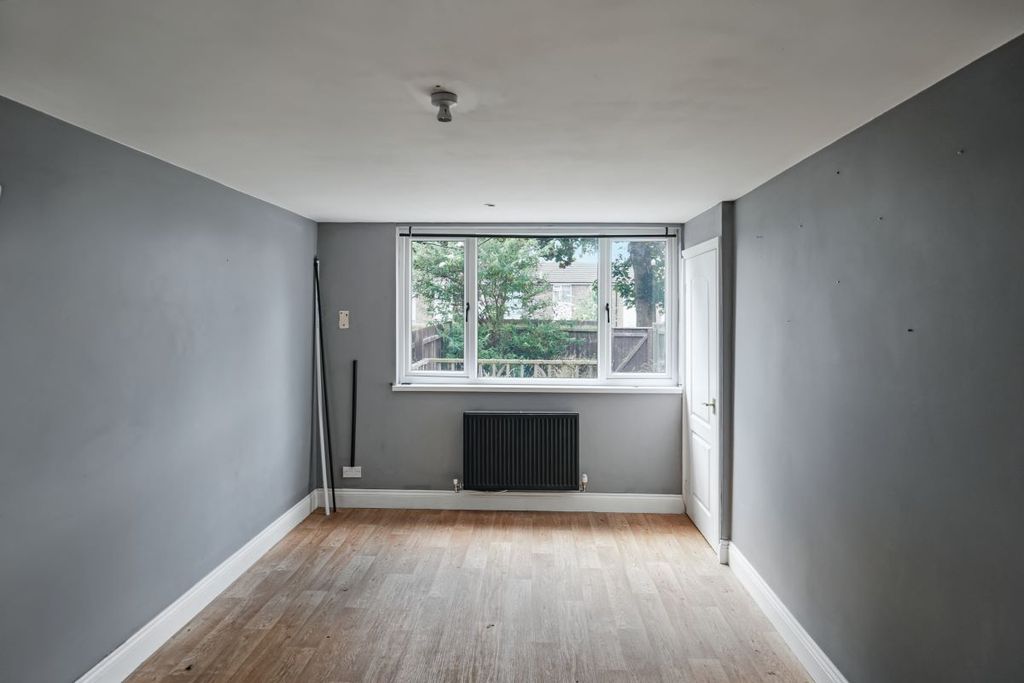 Property photo 3 of 10 Image 3