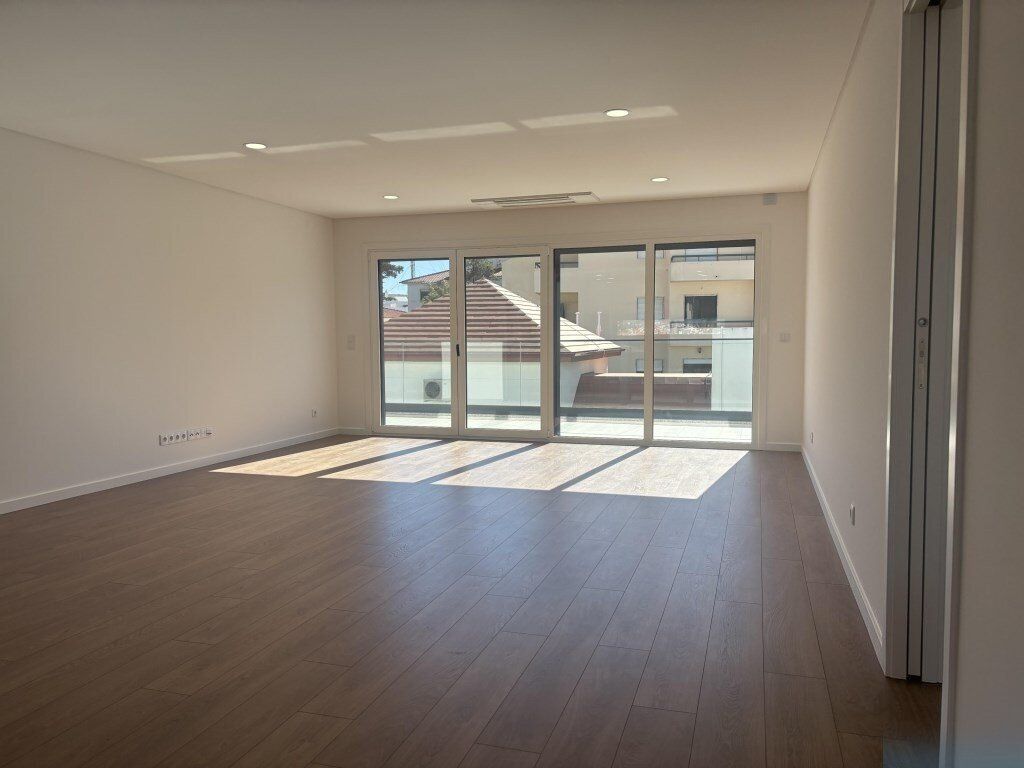 Property photo 1 of 25 4 Bedroom Flat In Alcabideche