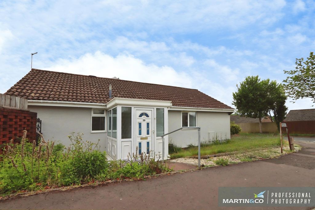 Property photo 2 of 24