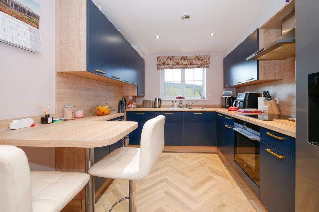 Property photo 3 of 17 Picture No. 06