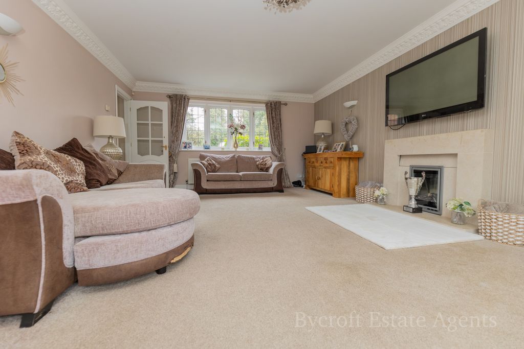 Property photo 3 of 22