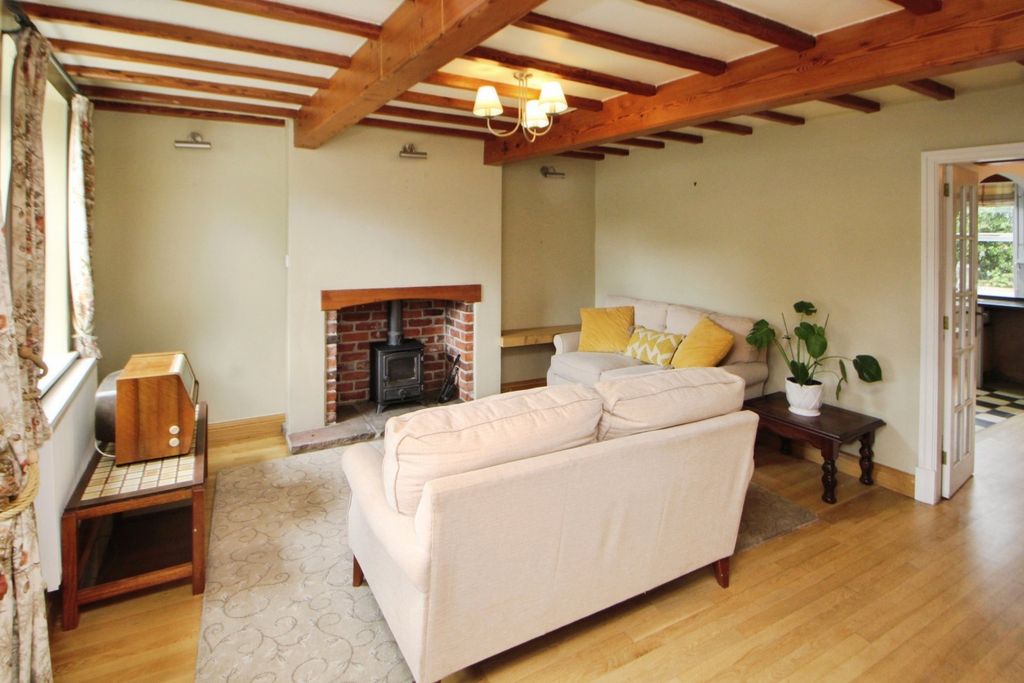 Property photo 2 of 11 Picture No. 08