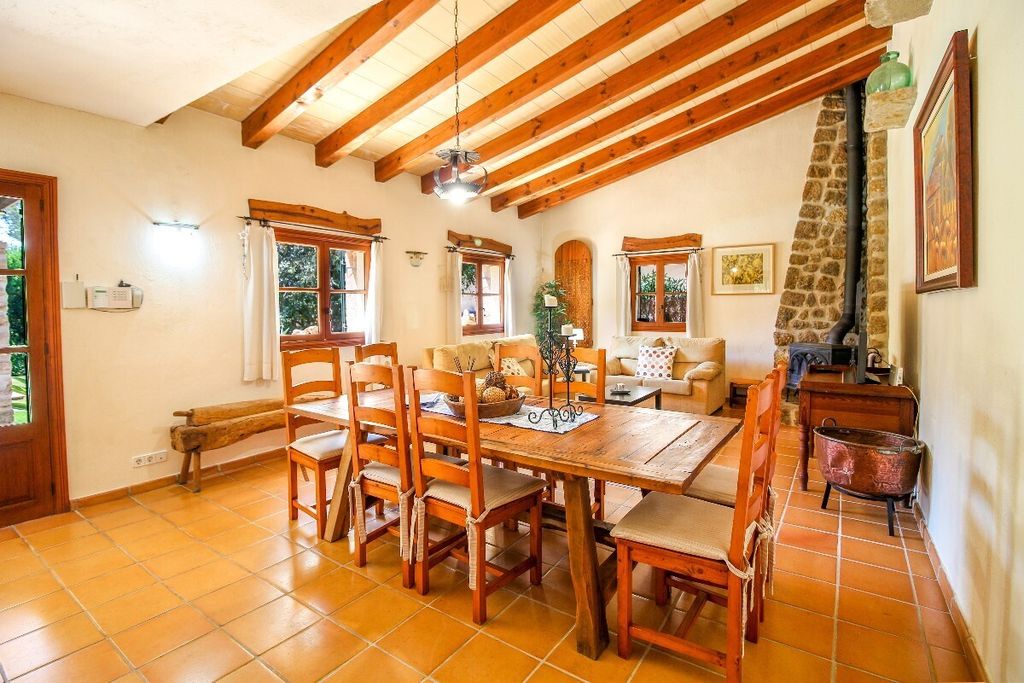Property photo 3 of 10 C2391 (8)