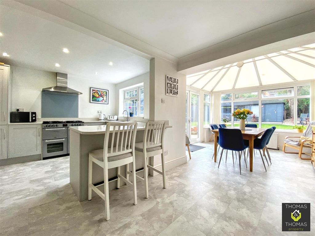 Property photo 2 of 23