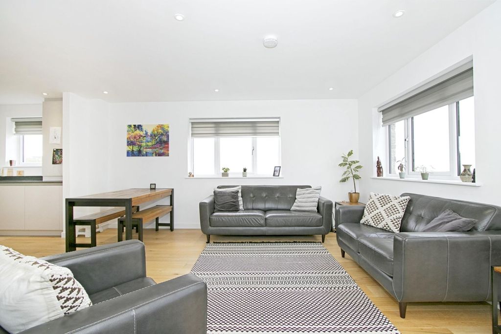 Property photo 3 of 15 Open Plan Living