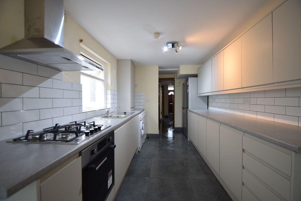 Property photo 2 of 10 Photo 7