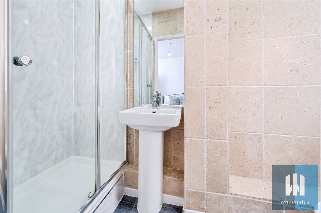 Property photo 3 of 10 Picture No. 14