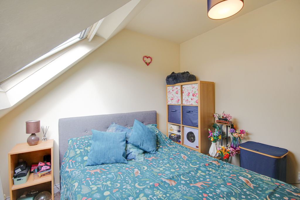Property photo 2 of 5