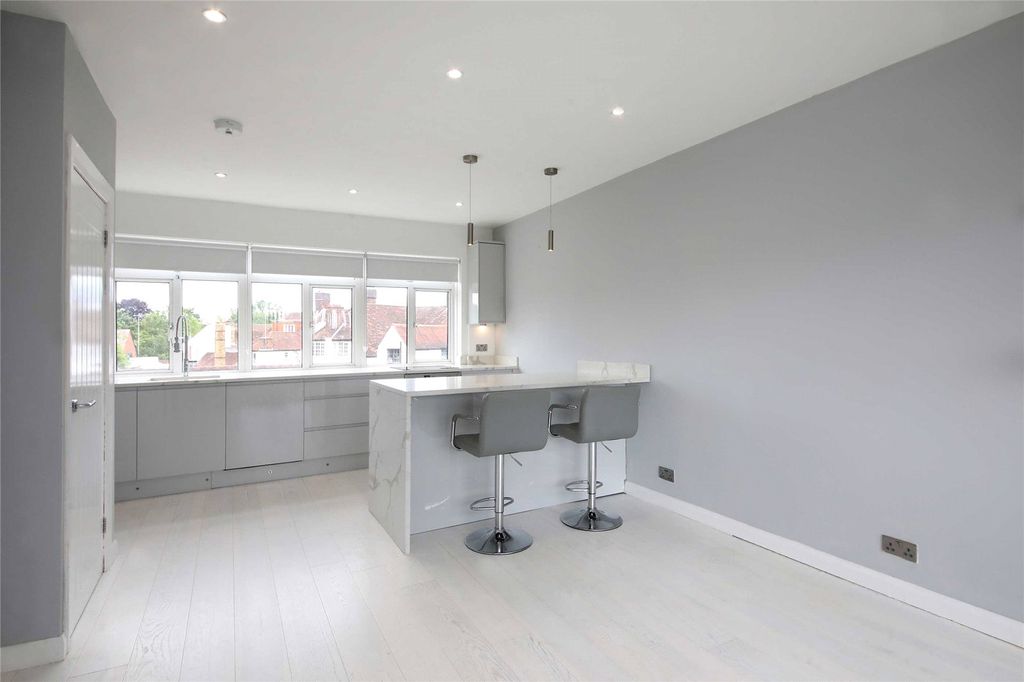 Property photo 1 of 6 Kitchen
