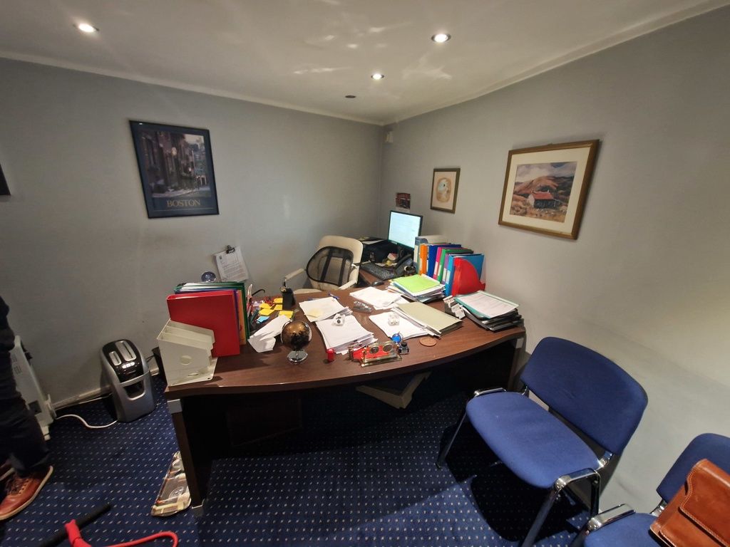 Property photo 2 of 9 Photo 2