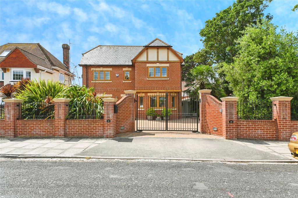 Property photo 1 of 25 Front