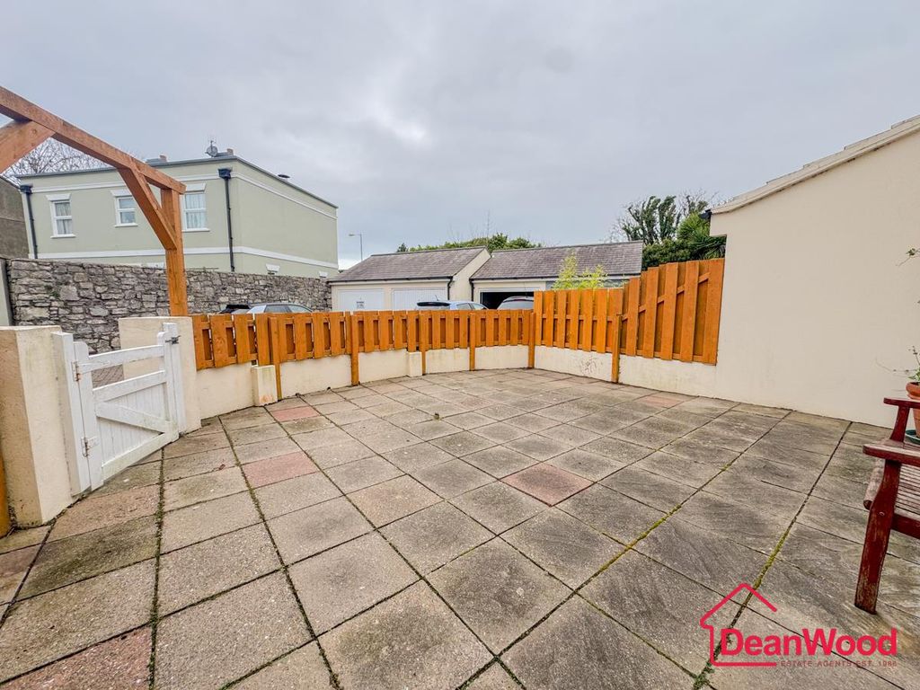 Property photo 3 of 24 3.Jpg