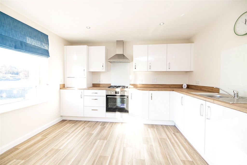 Property photo 3 of 13 Photo 3