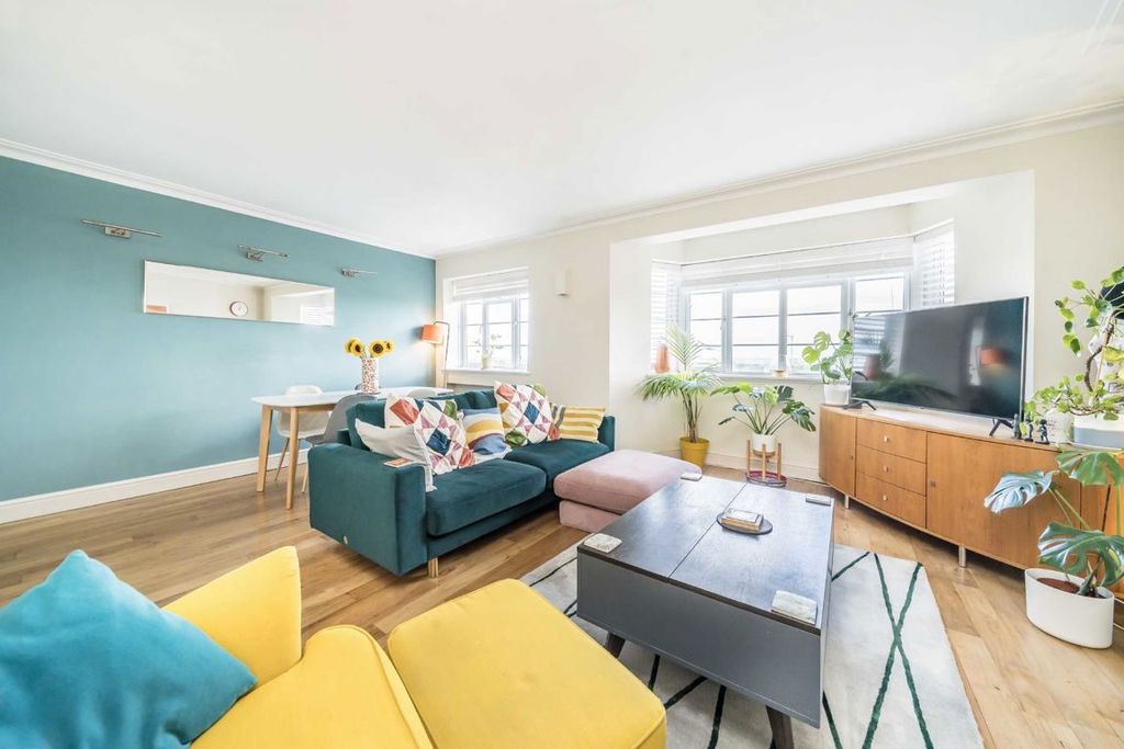 Property photo 1 of 6