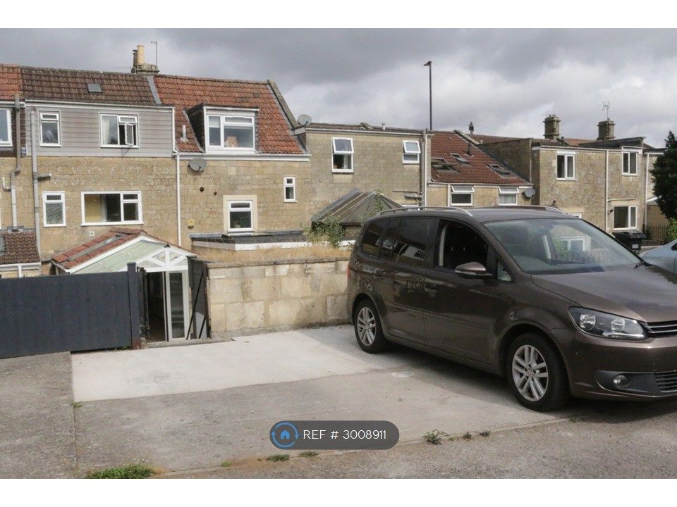 Property photo 2 of 30