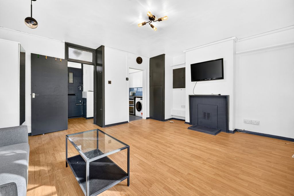 Property photo 2 of 10 Picture No. 03