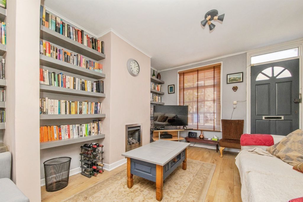Property photo 3 of 15
