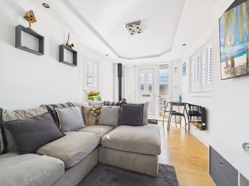 Property photo 3 of 12 Photo 23