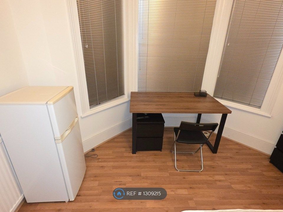 Property photo 3 of 4