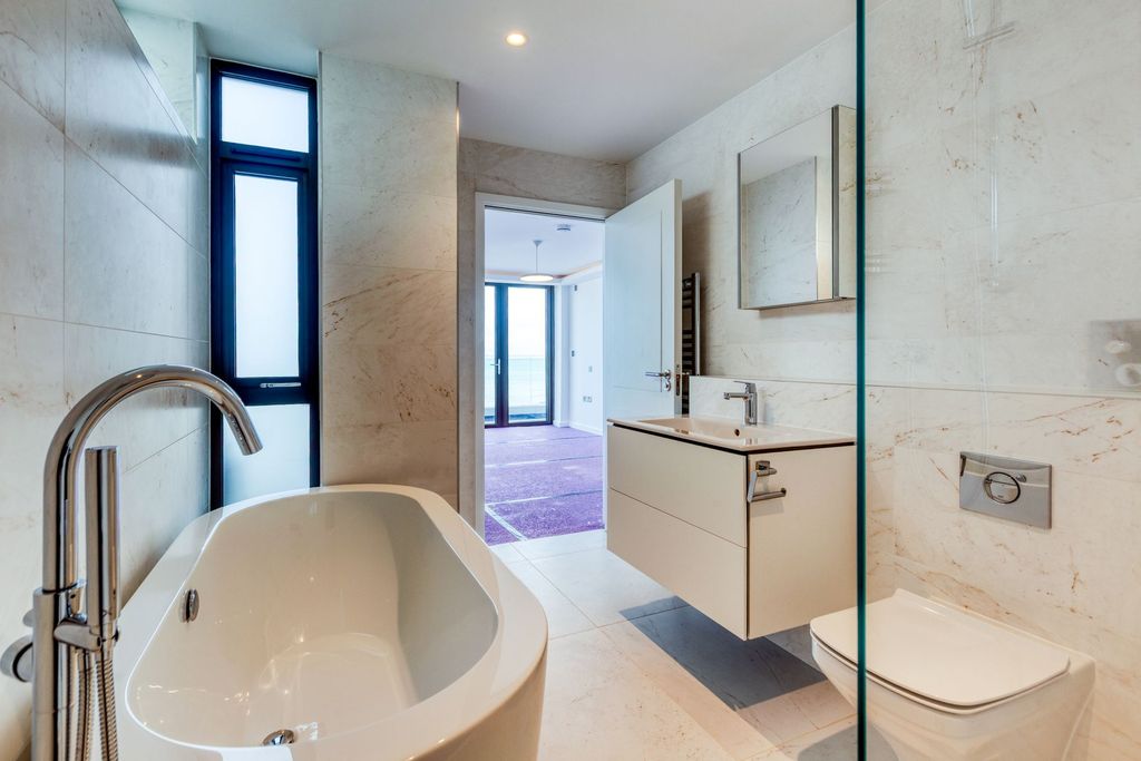 Additional image 15 of 2 bed flat for sale2 Elizabeth House - The Waves, Grouville JE3