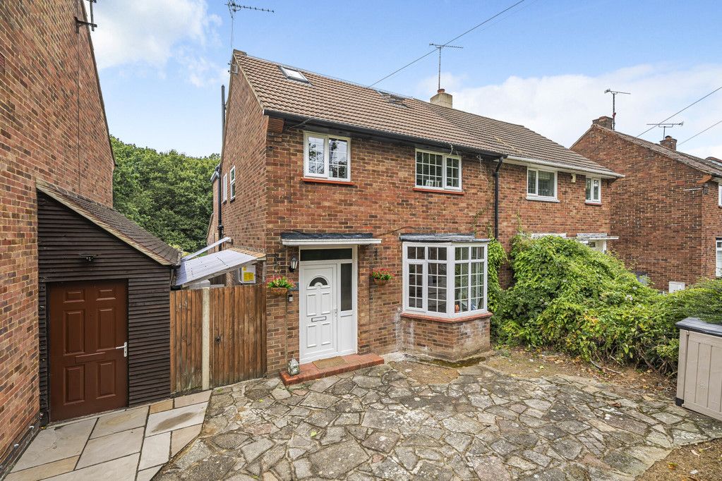 Property photo 1 of 7 External