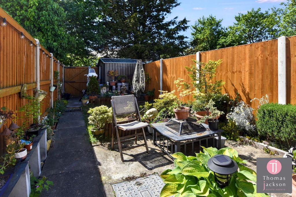 Property photo 2 of 12