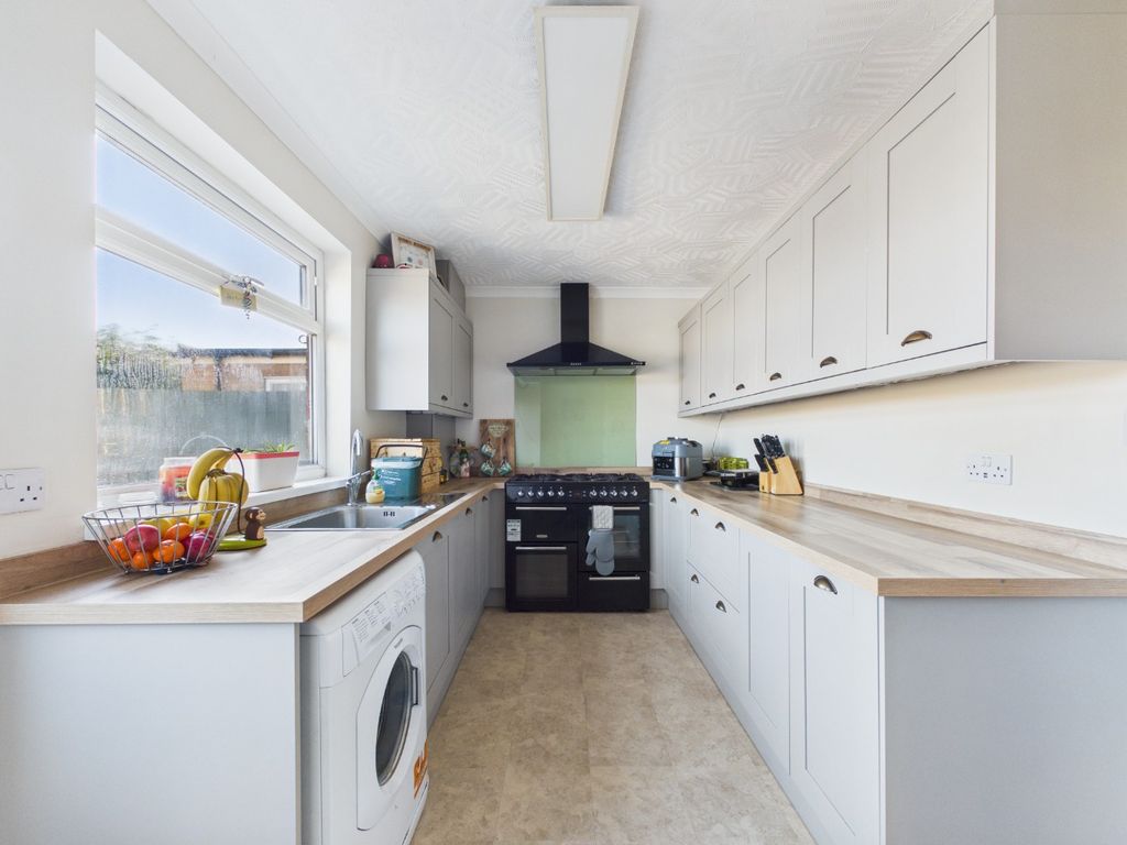 Property photo 2 of 18 4895926